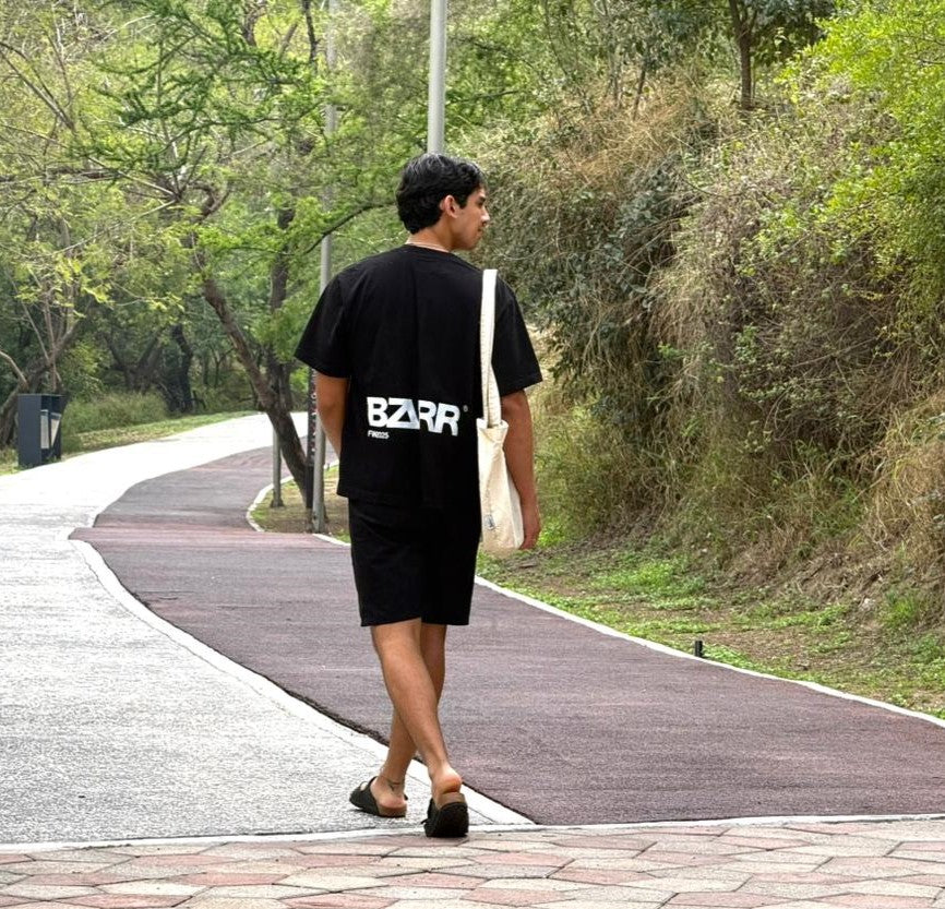 1.1 (1) BLACK MARMORIS BOXY T-SHIRT