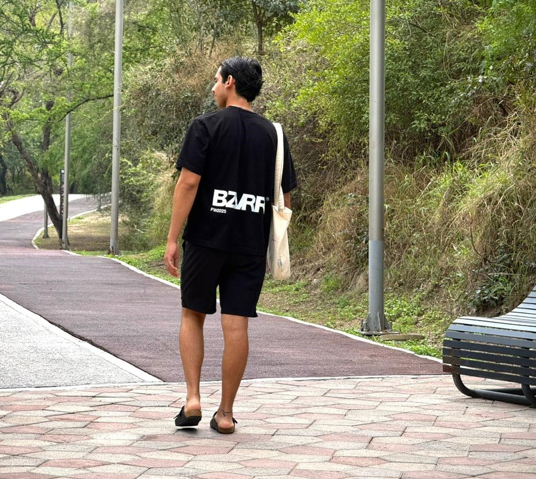 1.1 (1) BLACK MARMORIS BOXY T-SHIRT